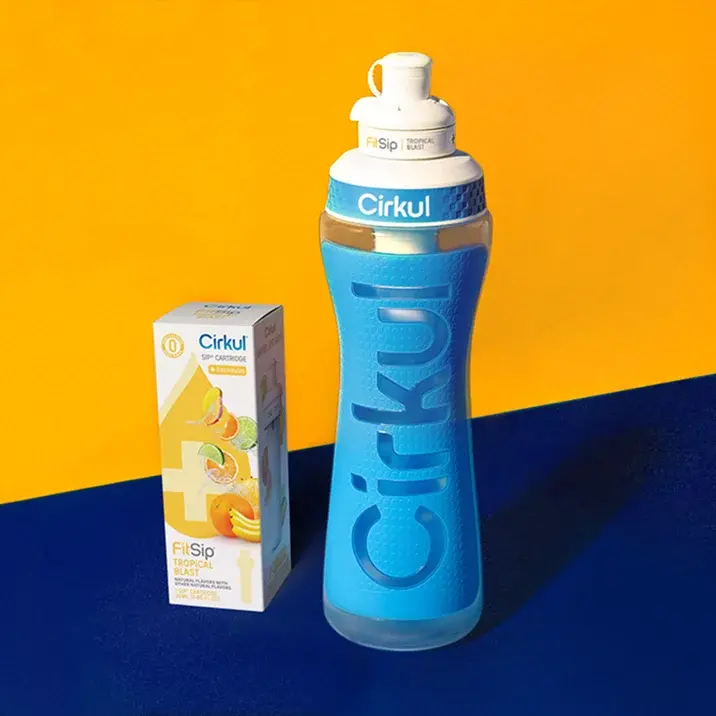 22Oz Blue-Grip Squeeze Bottle With Fitsip Tropical Blast Cartridge 1
