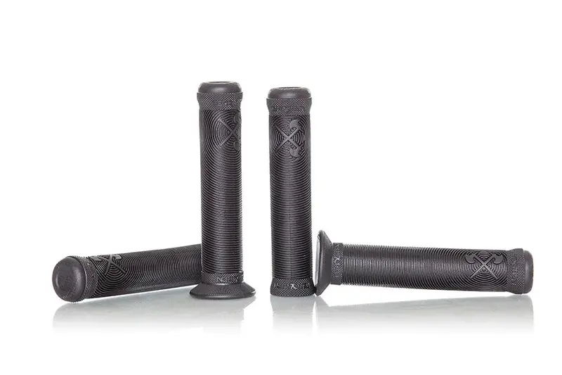 Mini Flange Demolition Axe With Ergonomic Grip 1