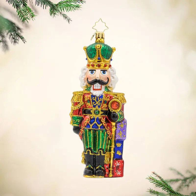 Yuletide Sentinel – Majestic Holiday Guardian Figure 1